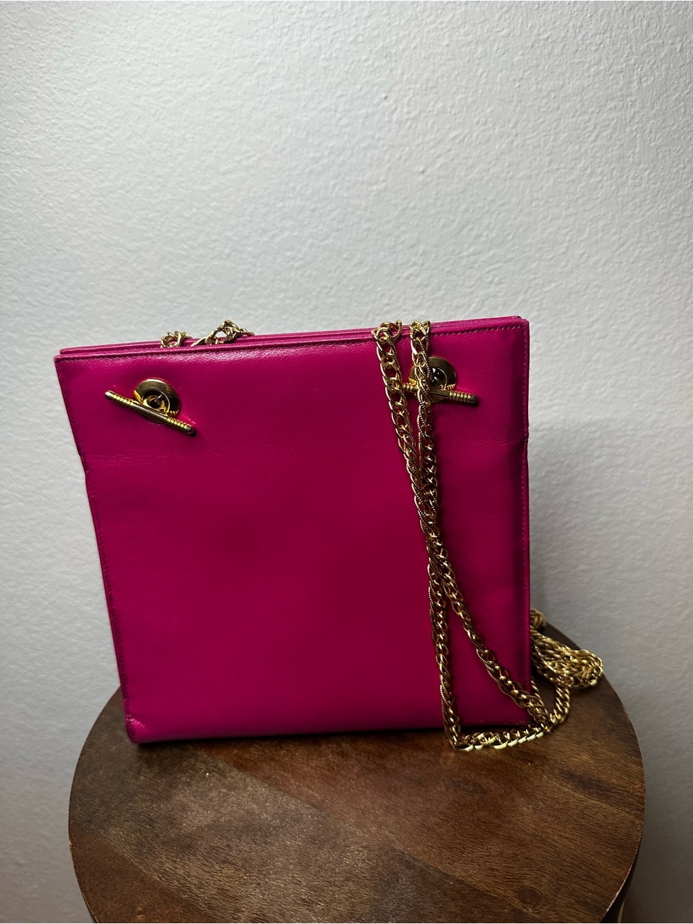 Vintage Fuchsia Chain-Handle Shoulder Bag